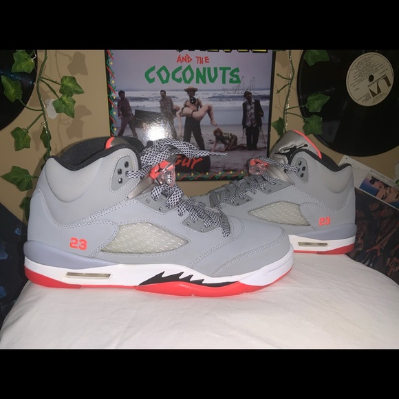 Jordan 5 hot lava - Picture 2 of 2